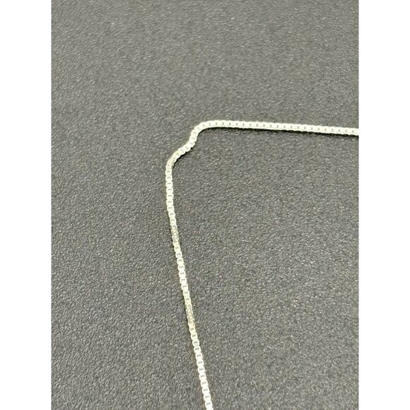 18" New Condition Sterling Silver Paw Print Moon Pendant Necklace 925 - Picture 5 of 11